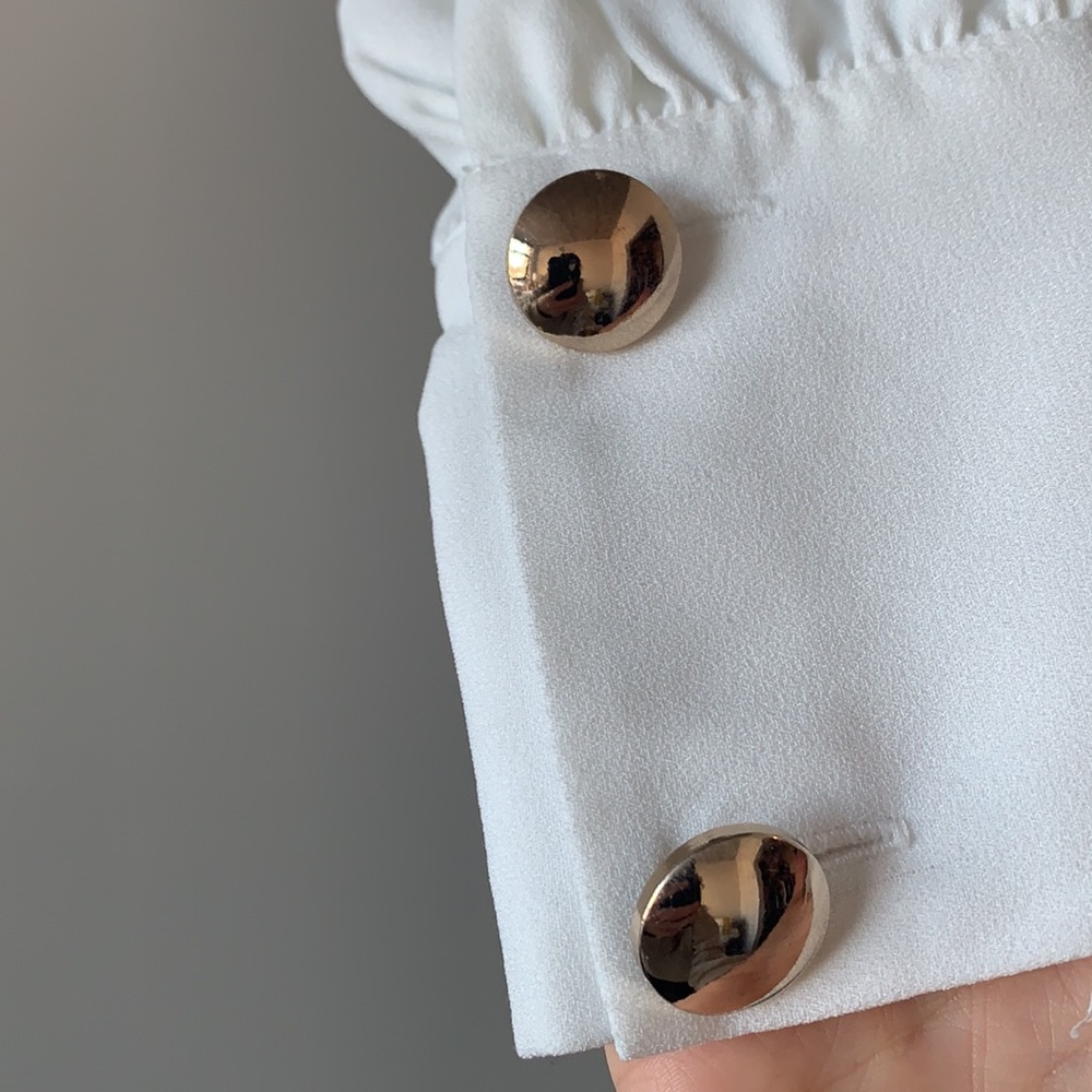 Button up blouse - Picture 2 of 2